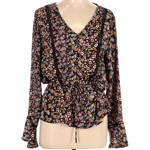 Lily White long sleeve blouse